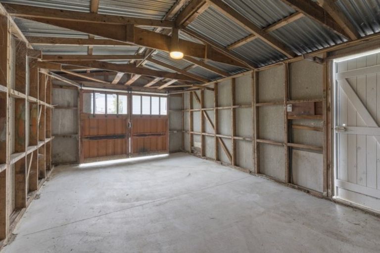 Photo of property in 16 Celia Place, Mangere East, Auckland, 2024