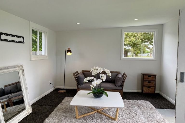 Photo of property in 2 Brassey Street, Waverley, 4510