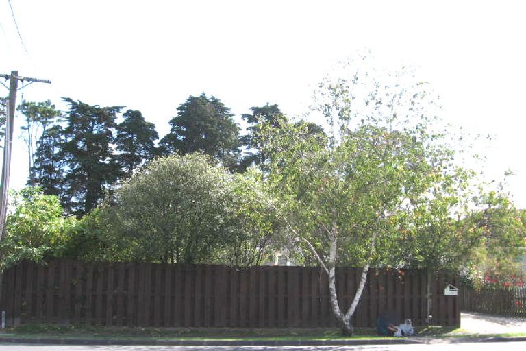 Photo of property in 131 Portage Road, New Lynn, Auckland, 0600