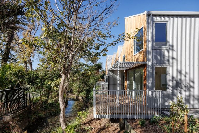 Photo of property in 6/1 Nikau Grove, Woburn, Lower Hutt, 5010