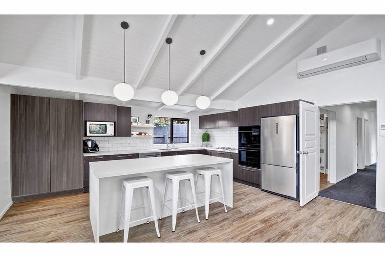 Photo of property in 15 Martyn Street, Rangiora, 7400