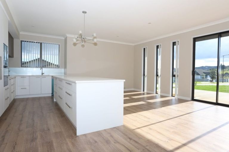 Photo of property in 63 Harvest Avenue, Orewa, 0931