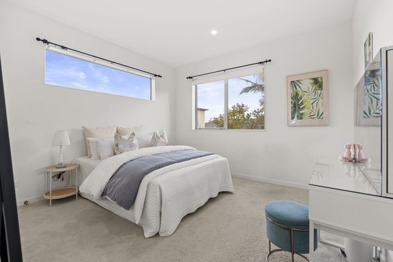 Photo of property in 12 Pommes Way, Silverdale, 0932