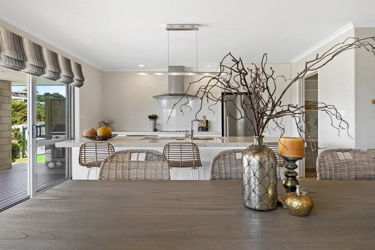 Photo of property in 156 Oteki Park Drive, Welcome Bay, Tauranga, 3112