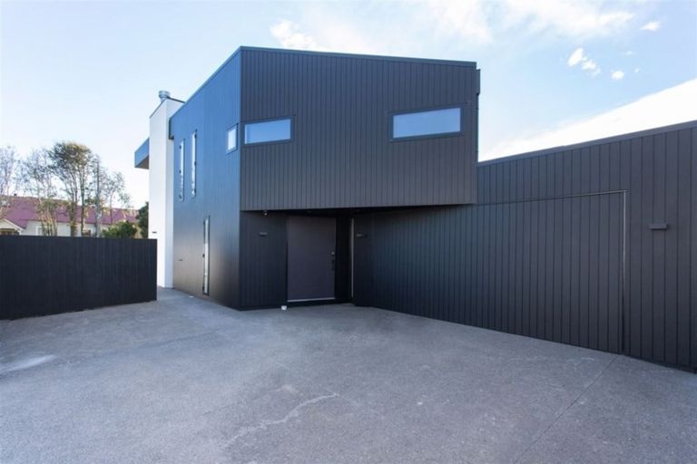 Photo of property in 80 Hewitts Road, Merivale, Christchurch, 8014