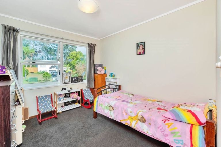 Photo of property in 50 Tamahere Drive, Glenfield, Auckland, 0629