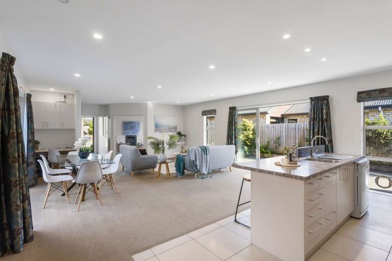 Photo of property in 79 Mokihi Gardens, Hillmorton, Christchurch, 8024