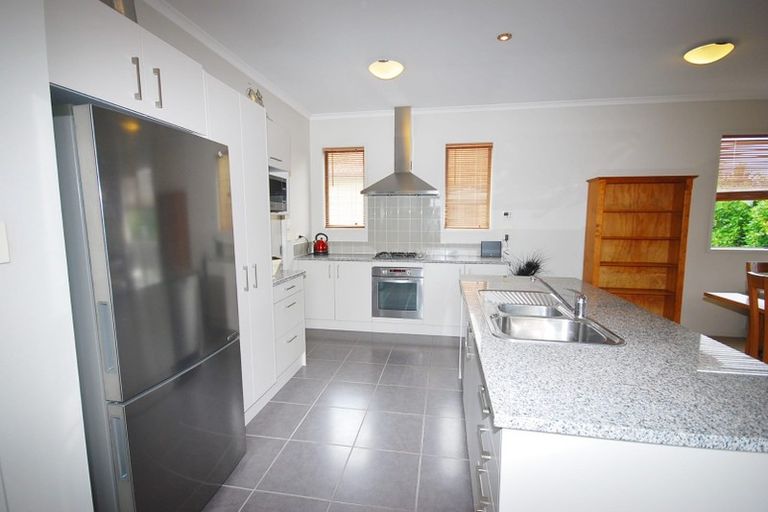 Photo of property in 22 Greenbough Lane, Greenhithe, Auckland, 0632