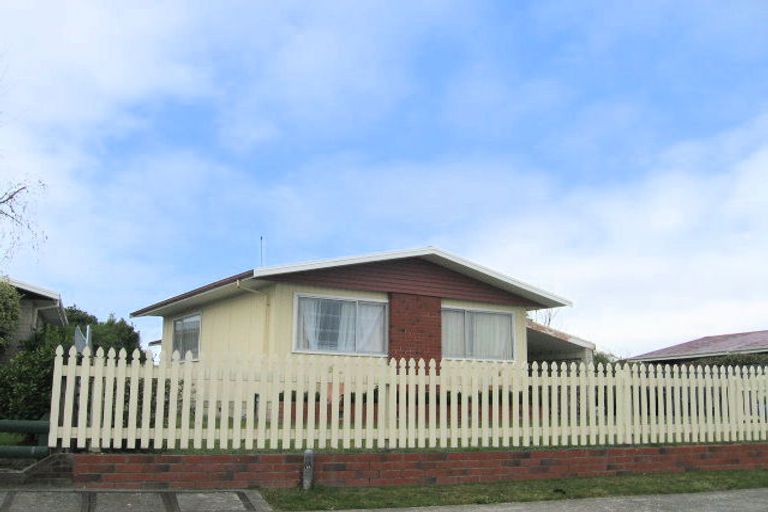Photo of property in 30 Leicester Avenue, Tamatea, Napier, 4112