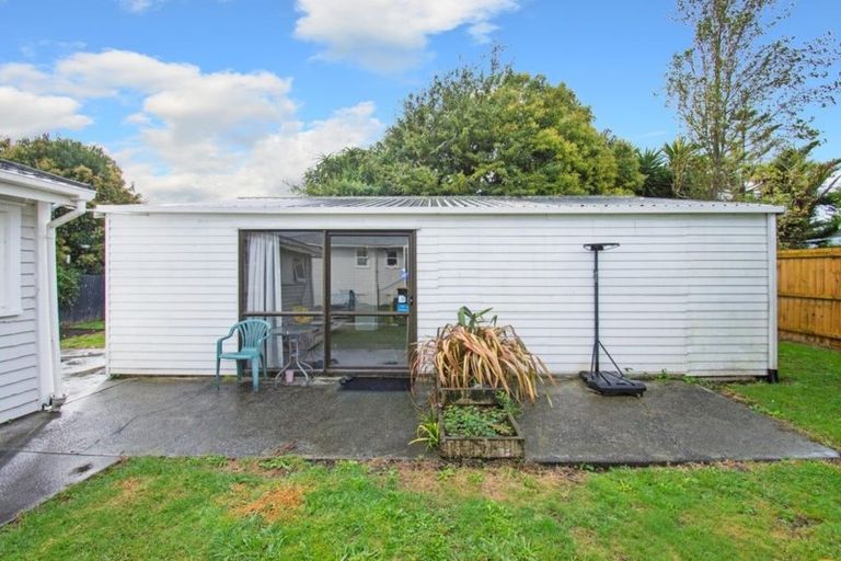 Photo of property in 13 Tairere Crescent, Rosehill, Papakura, 2113