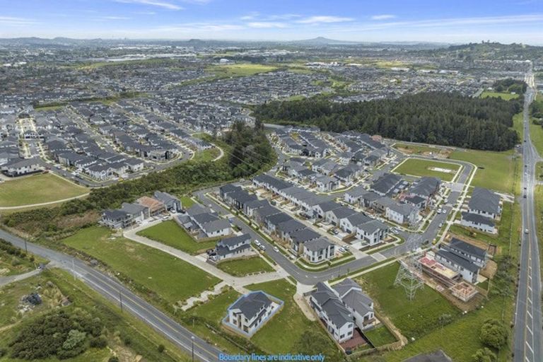 Photo of property in 2a Ballyalton Crescent, Flat Bush, Auckland, 2019