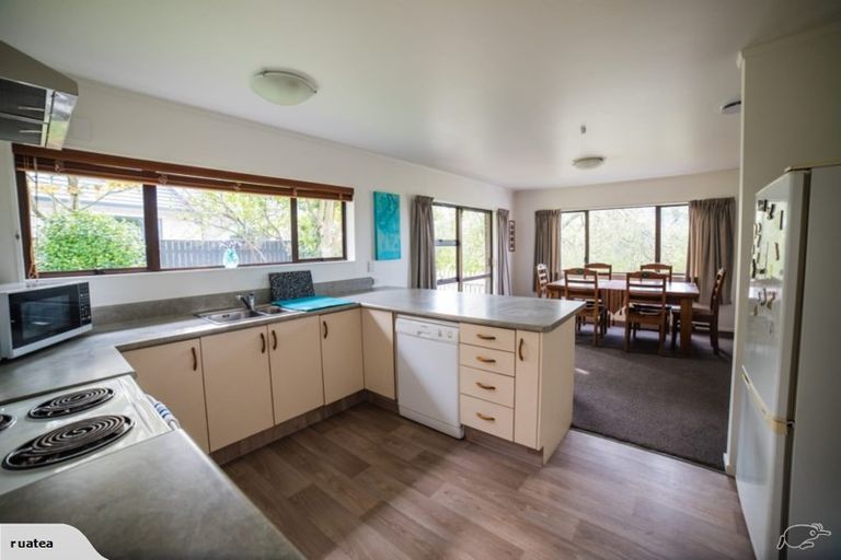 Photo of property in 5 Linda Place, Saint Johns Hill, Whanganui, 4501