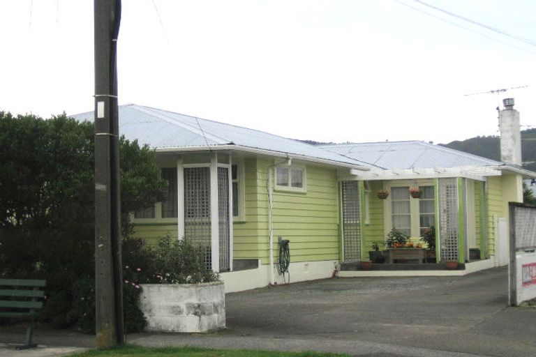Photo of property in 176 Taita Drive, Avalon, Lower Hutt, 5011