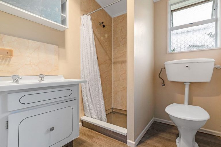 Photo of property in 125 Waikawa Road, Picton, 7220