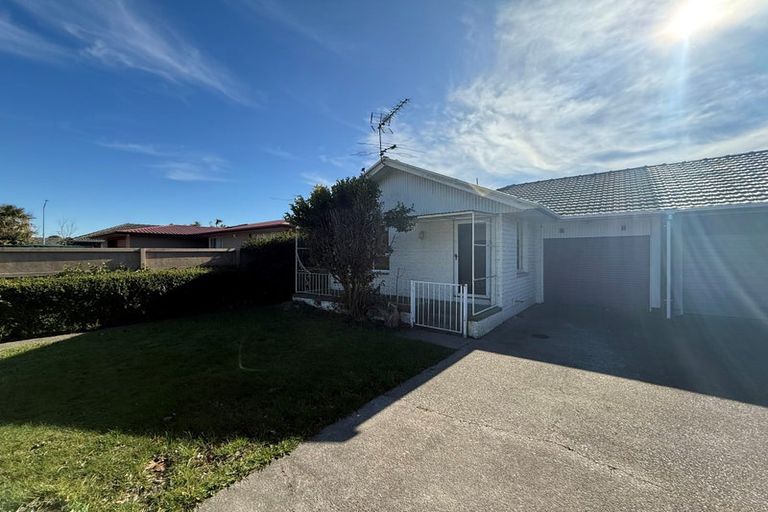 Photo of property in 1/320 Memorial Avenue, Burnside, Christchurch, 8053