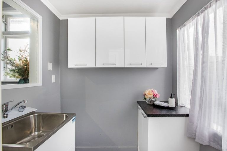 Photo of property in 243 Taradale Road, Pirimai, Napier, 4112