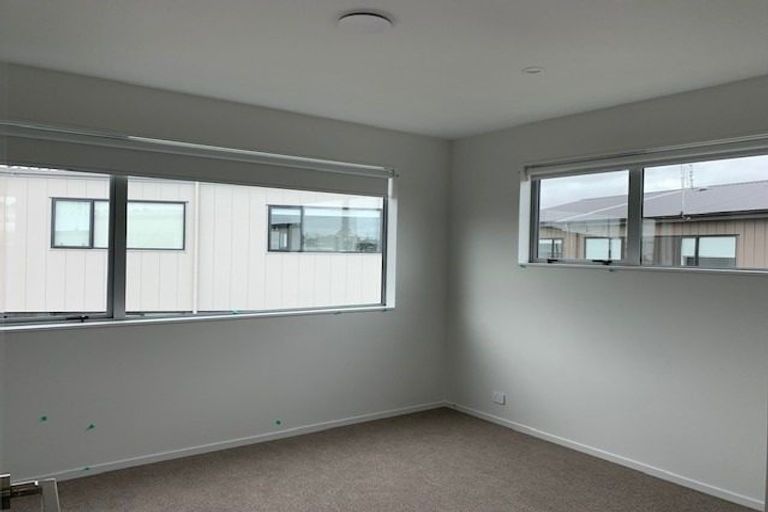 Photo of property in 4 Kawe Marie Lane, Takanini, 2112