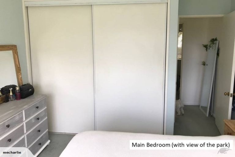 Photo of property in 5 Esther Place, Red Beach, 0932