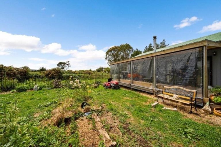 Photo of property in 2952 Eltham Road, Opunake, 4682