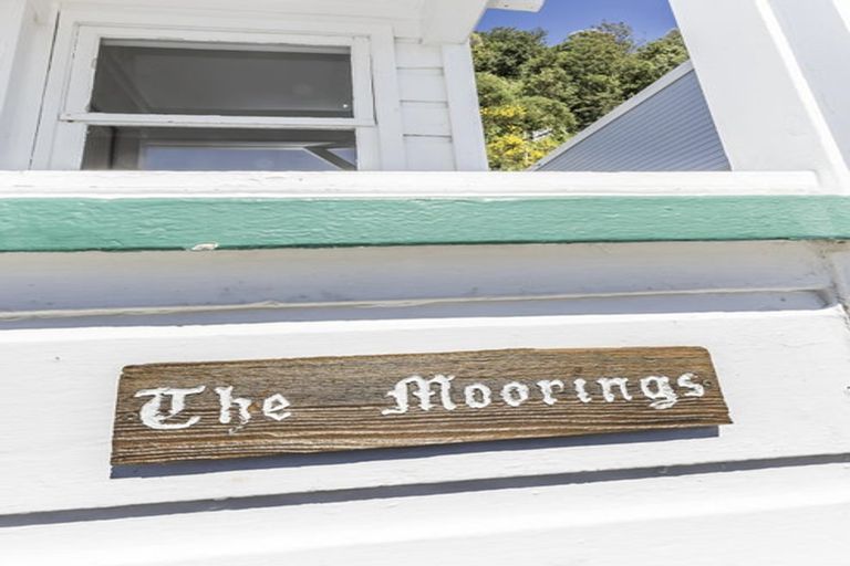 Photo of property in 135 Marine Parade, Seatoun, Wellington, 6022