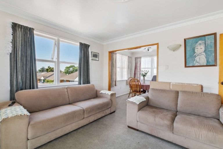Photo of property in 11 Domain Road, Weymouth, Auckland, 2103