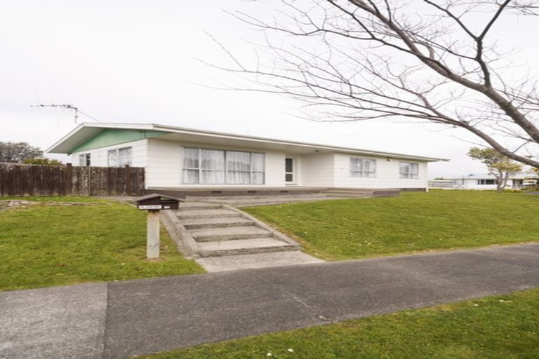 Photo of property in 10 Jupiter Street, Milson, Palmerston North, 4414
