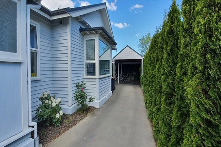 Photo of property in 18 Innes Road, St Albans, Christchurch, 8052