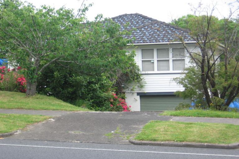 Photo of property in 92 Gossamer Drive, Pakuranga Heights, Auckland, 2010
