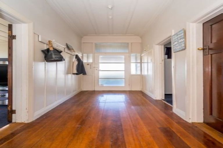 Photo of property in 61 Wesley Street, South Dunedin, Dunedin, 9012