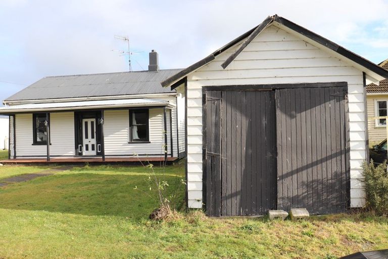 Photo of property in 39 Eton Street, Otautau, 9610