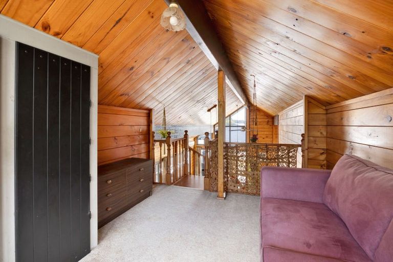 Photo of property in 5 Dieffenbach Street, Opunake, 4616