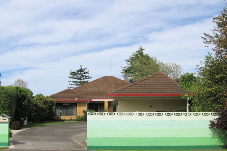 Photo of property in 70 Oak Street, Mangapapa, Gisborne, 4010