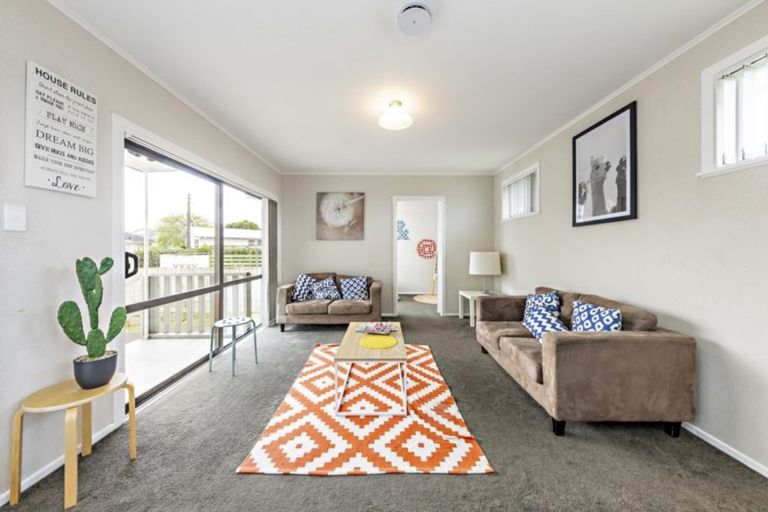 Photo of property in 13 Jenkins Place, Manurewa East, Auckland, 2102