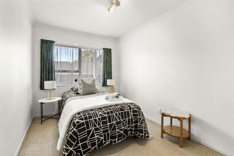 Photo of property in 44 Centorian Drive, Windsor Park, Auckland, 0632