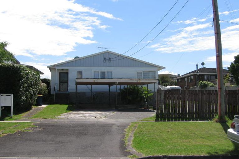 Photo of property in 4 Auld Street, Torbay, Auckland, 0630