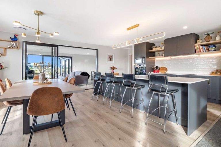 Photo of property in 12 Meadowlands Green, Allenton, Ashburton, 7700