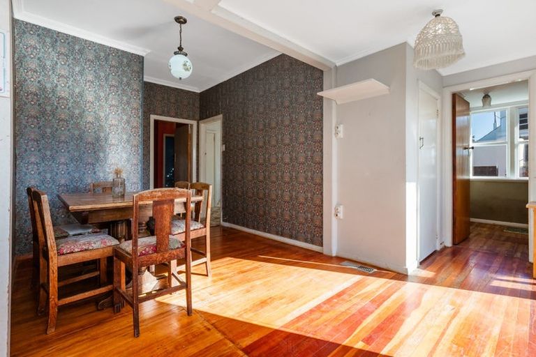 Photo of property in 1 Pukatea Street, Eastbourne, Lower Hutt, 5013