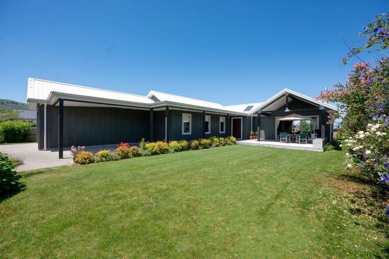 Photo of property in 9 Pukeko Way, Kinloch, Taupo, 3377