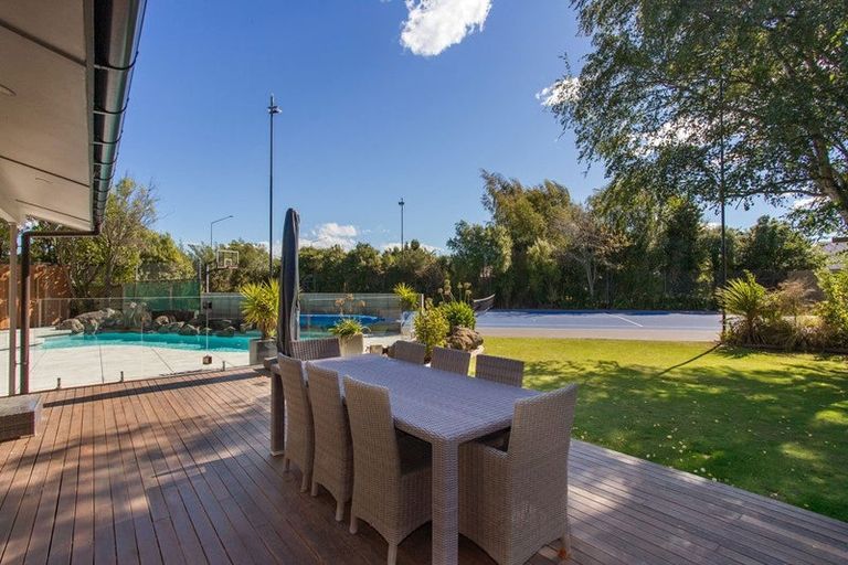 Photo of property in 272 Halswell Junction Road, Halswell, Christchurch, 8025