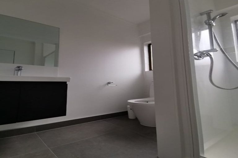 Photo of property in 2/41 Francis Street, Hauraki, Auckland, 0622