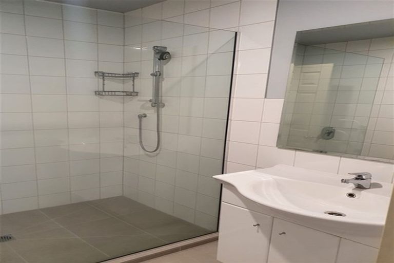 Photo of property in 42b Picton Avenue, Riccarton, Christchurch, 8011