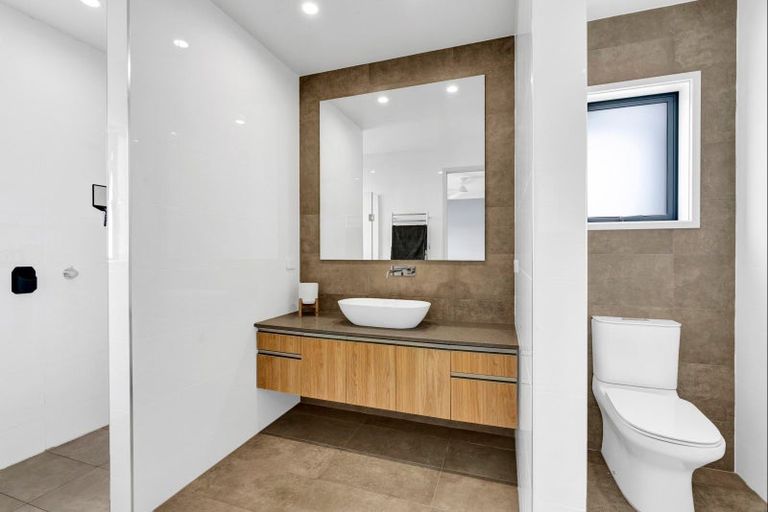 Photo of property in 1270 Mangorei Road, Mangorei, New Plymouth, 4371