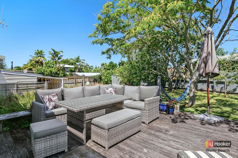 Photo of property in 2 Hillview Road, Waihi Beach, 3611