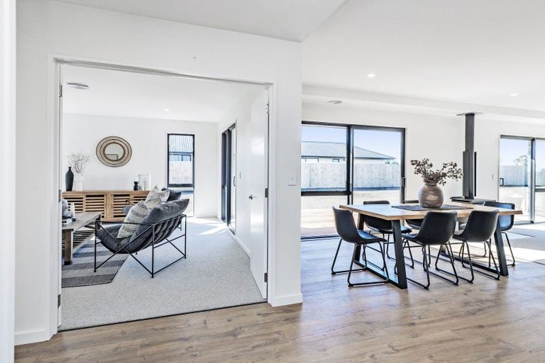 Photo of property in 15 Merino Crescent, Kirwee, 7571