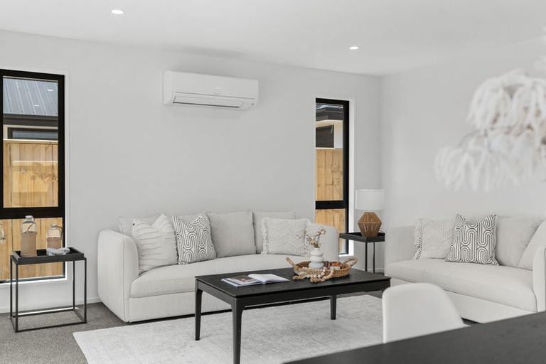 Photo of property in 2/4 Ramore Place, Redwood, Christchurch, 8051