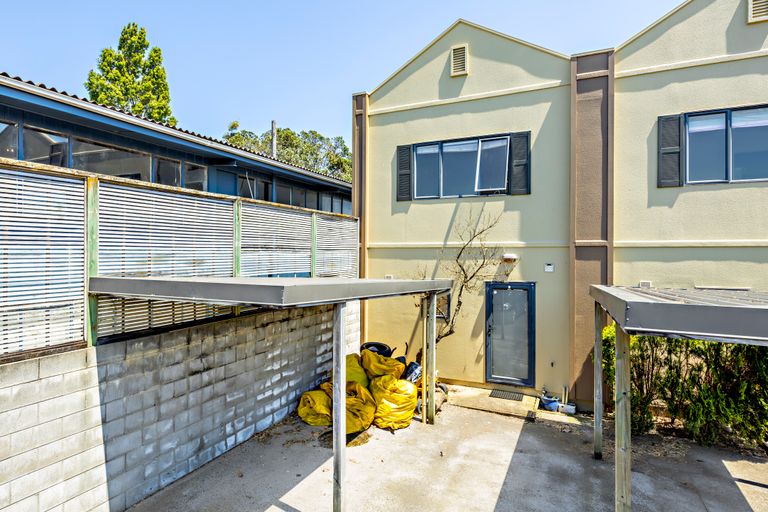 Photo of property in 5v Dryden Place, Mount Wellington, Auckland, 1051