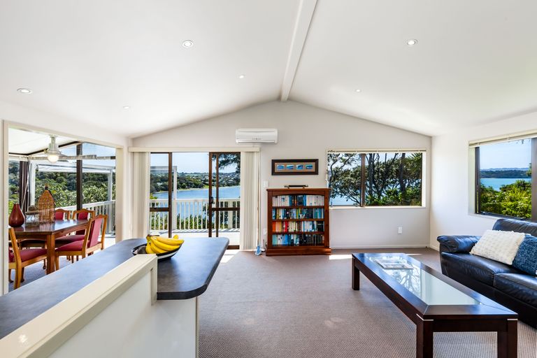 Photo of property in 60 Fidelis Avenue, Snells Beach, 0920