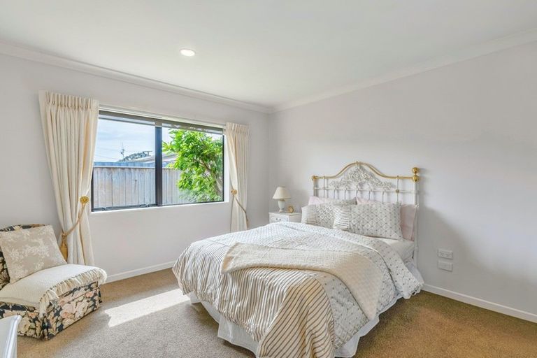 Photo of property in 8 Ian Peter Way, Otaki, 5512