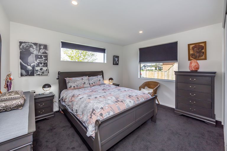 Photo of property in 56 Gillman Place, Pegasus, 7612