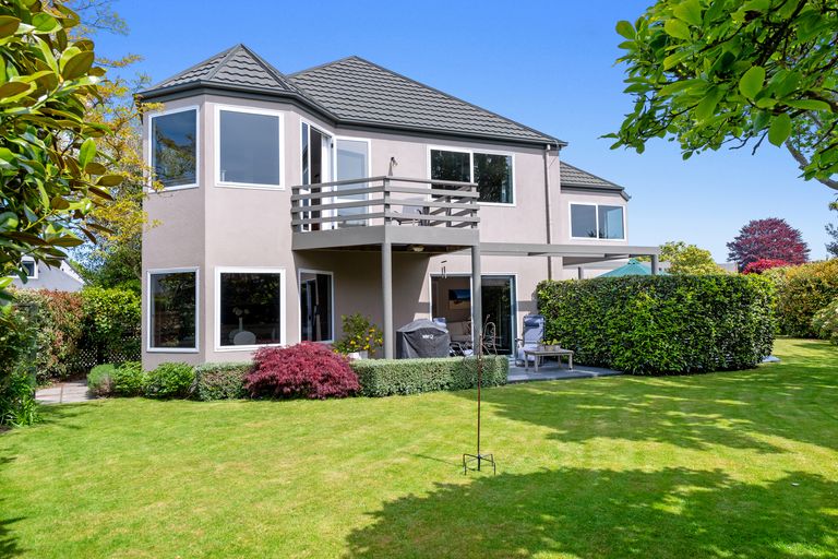 Photo of property in 19 Harrods Court, Ilam, Christchurch, 8053